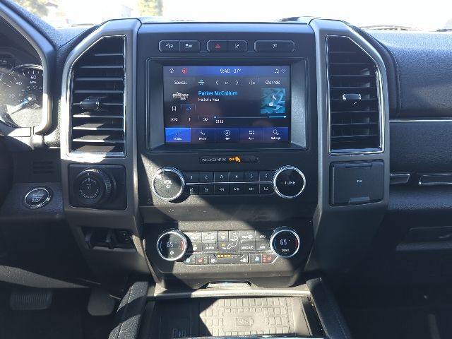 2021 Black Ford Expedition XLT 4X4 SUV