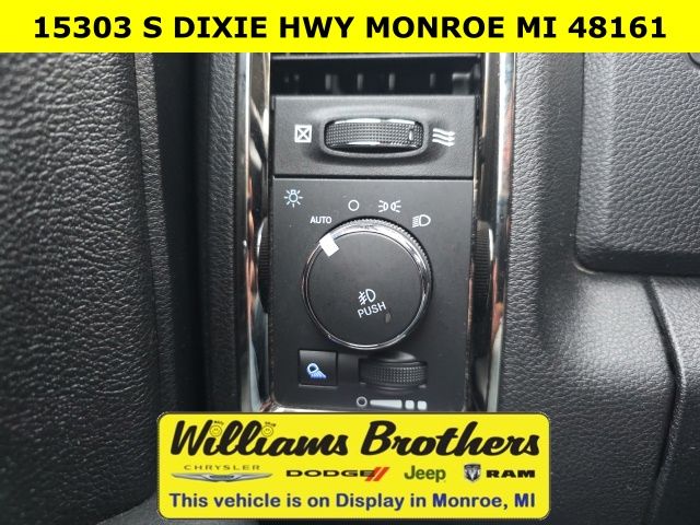 2017 Ram 1500 Night - Brilliant Black Crystal Pearlcoat exterior view 16