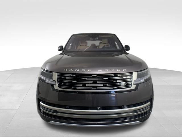 2023 Land Rover Range Rover SE 10