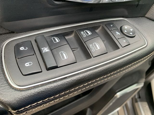 2022 RAM 3500 Laramie photo
