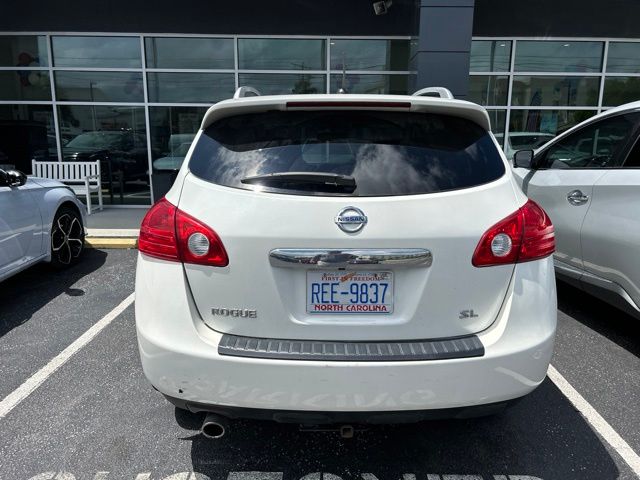 Used 2011 White Nissan SV image 9