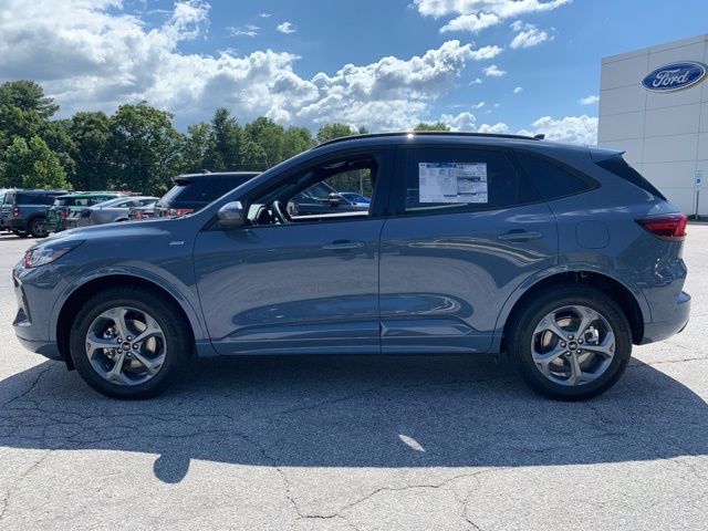 2024 Ford Escape ST-Line Select 2