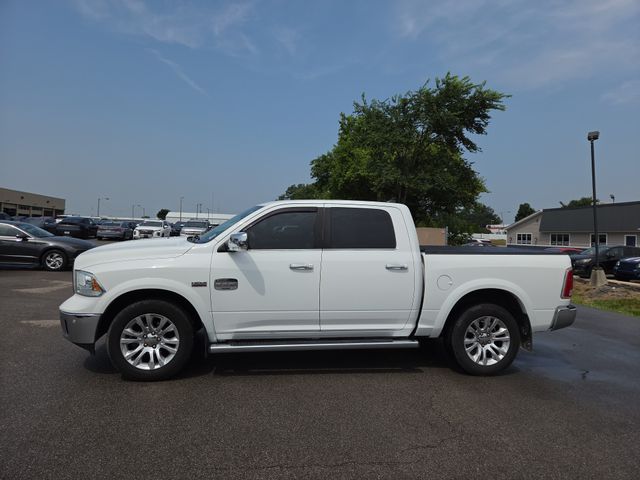 Bright White Clearcoat 2018 RAM 1500 Pickup Truck Four-Wheel Drive 8-Speed Automatic