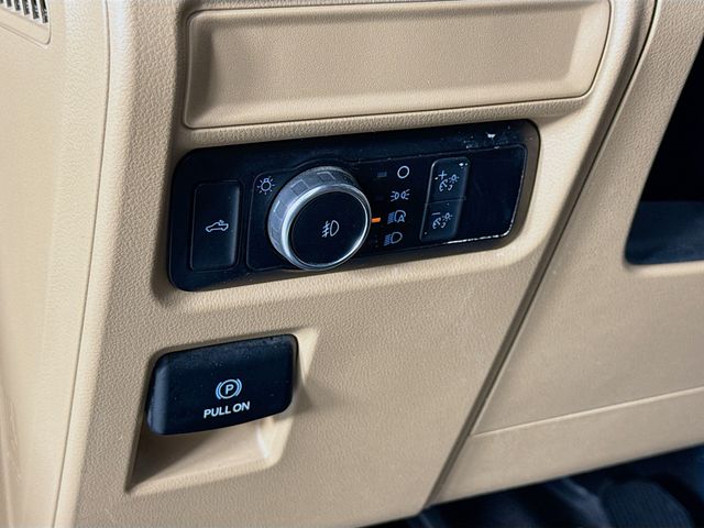 2023 Ford F-150 XLT photo