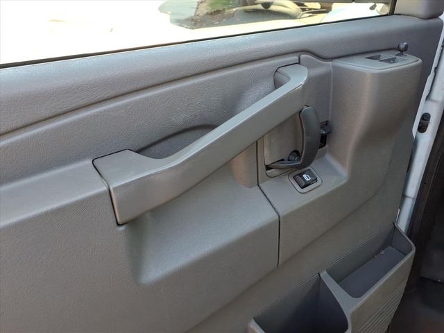 2020 Chevrolet Express 2500 - Image 11