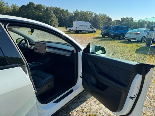 Used 2022 White Tesla Performance image 15