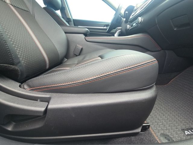 2025 Nissan Altima 2.5 SR:46306B