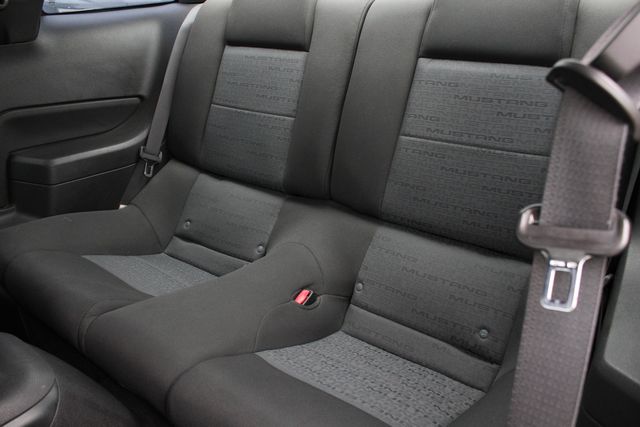 Used 2008 Silver Ford V6 Deluxe image 5