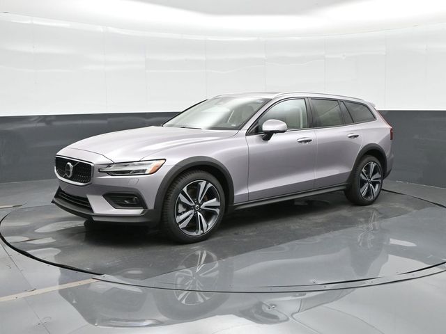2026 Volvo V60 Cross Country B5 Plus AWD