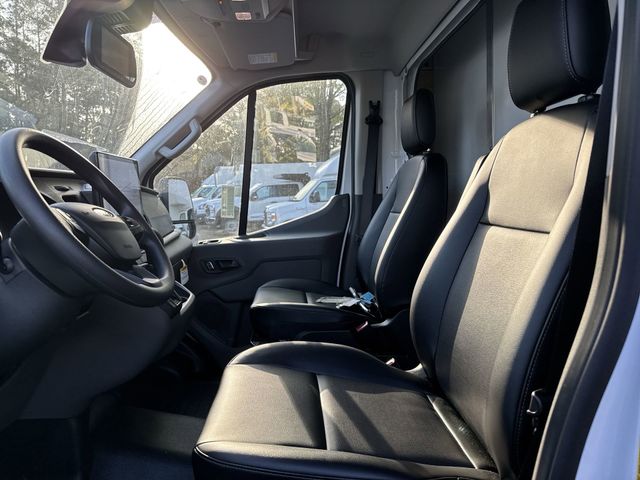 New 2026 Oxford White Ford Cutaway image 24