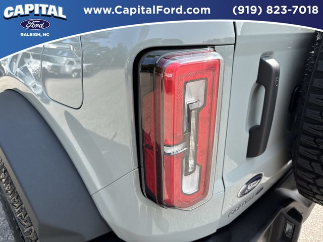 Used 2023 Gray Ford Wildtrak image 15