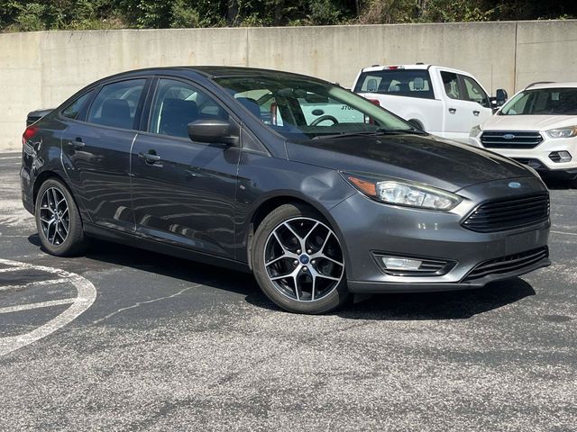 Gray (Magnetic Metallic) 2018 Ford Focus Sedan Front-Wheel Drive 6-Speed Automatic