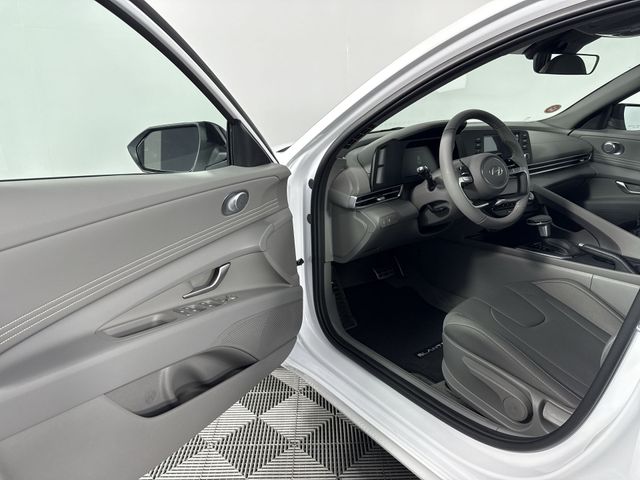 New 2025 Hyundai Elantra For Sale in Indianapolis, IN