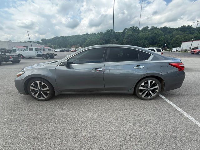 2016 Nissan Altima 2.5 SR - Image 4