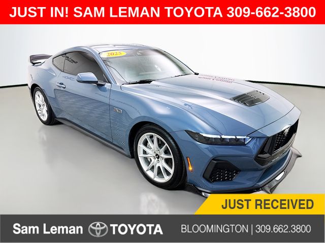 Vapor Blue 2025 Ford Mustang Coupe Rear-Wheel Drive 6-Speed Manual