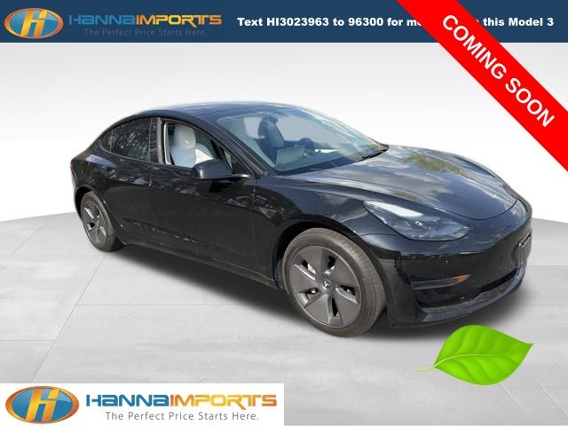 Solid Black 2023 Tesla Model 3 RWD Sedan Rear-Wheel Drive 1-Speed Automatic