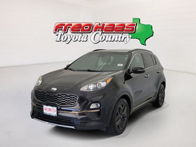 Black Cherry Pearl 2020 Kia Sportage SUV / Crossover Front-Wheel Drive 6-Speed Automatic Overdrive