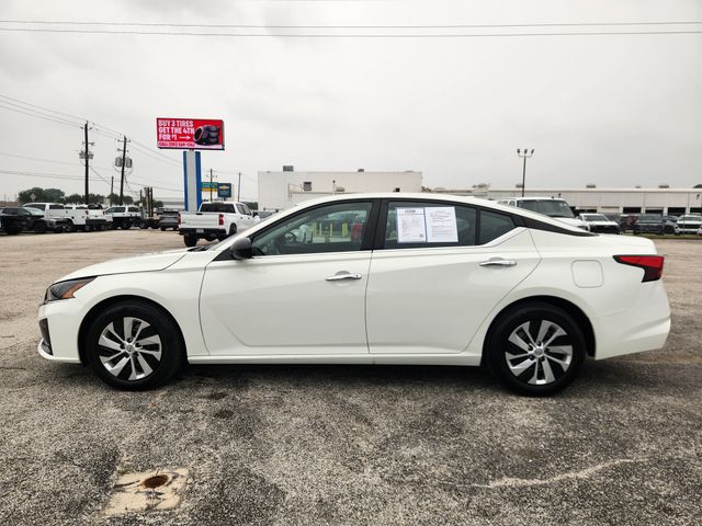 2025 Nissan Altima 2.5 S White at Durrett Motor Company