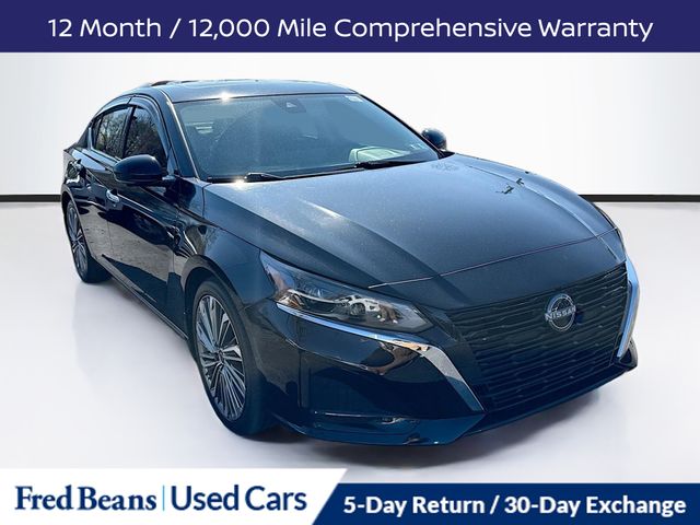 Super Black Clearcoat 2024 Nissan Altima 2.5 SL FWD Sedan Front-Wheel Drive Continuously Variable Transmission