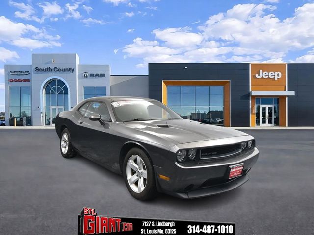 2014 Dodge Challenger SXT RWD