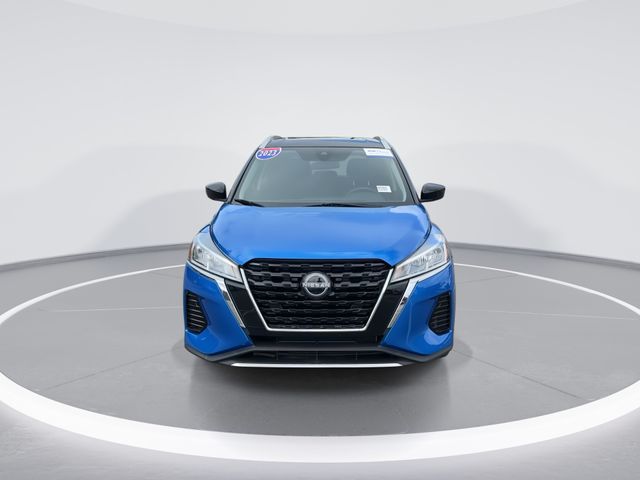 Used 2023 Blue Nissan SV image 2