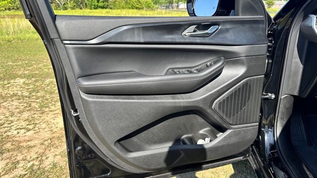 new 2025 Jeep Grand Cherokee L car, priced at $44,968