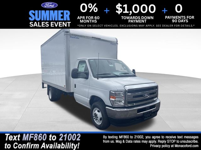 Oxford White 2026 Ford E-Series Chassis Pickup Truck Rear-Wheel Drive 6-Speed Automatic Overdrive