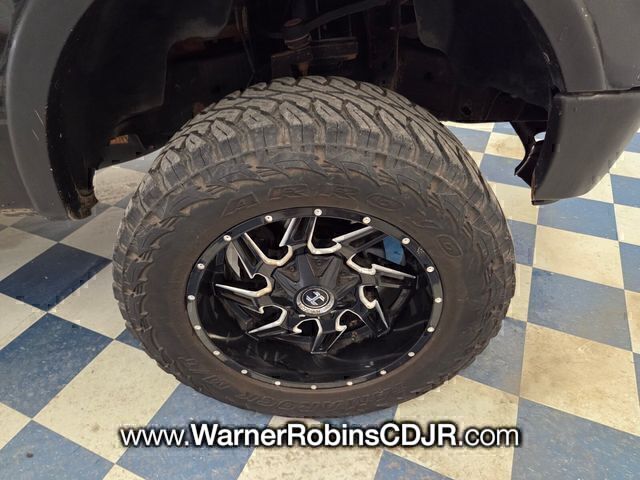 Used 2010 Black Ford Lariat image 10