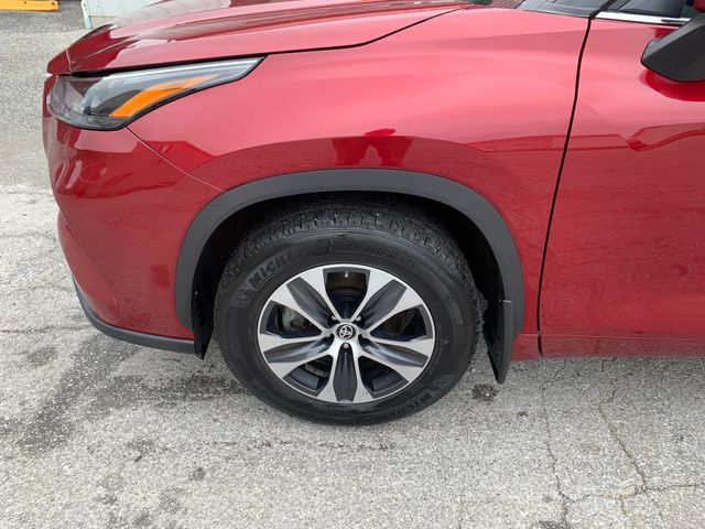 Used 2023 Toyota Highlander SUV