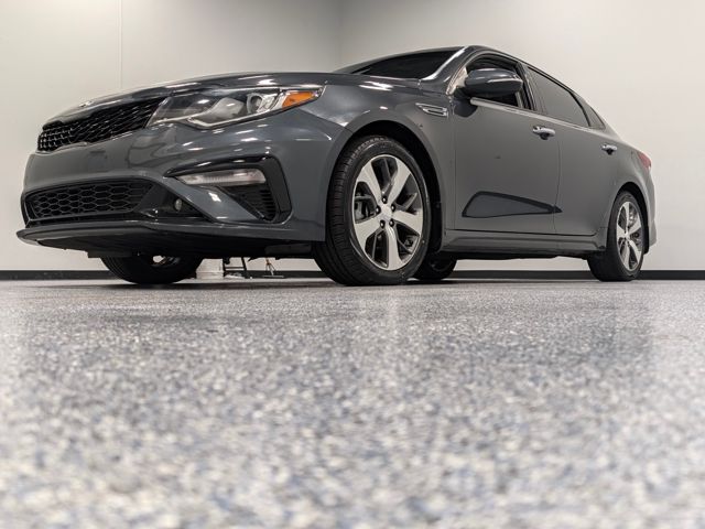 Used 2020 Gray Kia S image 4