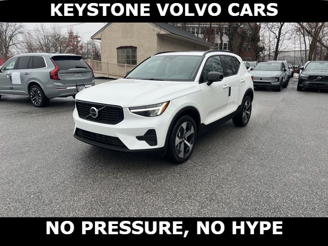 Crystal White 2026 Volvo XC40 SUV / Crossover All-Wheel Drive Automatic