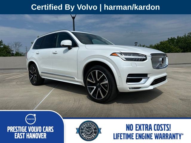 Crystal White Metallic 2024 Volvo XC90 B6 Plus Bright Theme 6-Passenger AWD SUV / Crossover All-Wheel Drive Automatic