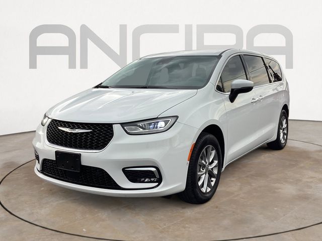 Used Car 2023 Chrysler Pacifica  Touring L For Sale Under $30,000 In San Antonio, Texas