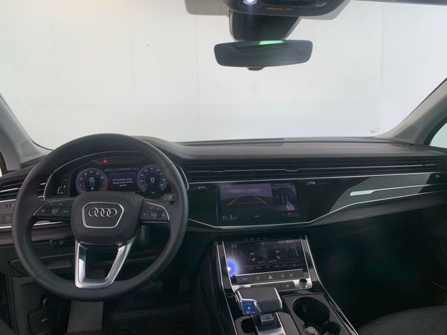 2023 Audi Q7 45 Premium Plus 36