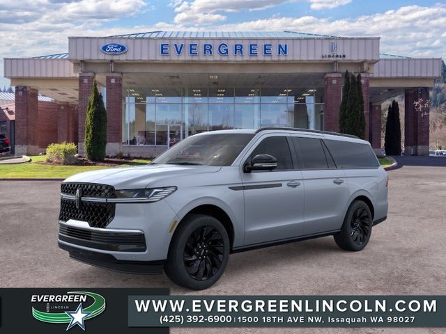 Gray Mist Metallic Tri-Coat 2026 Lincoln Navigator SUV / Crossover Four-Wheel Drive Automatic