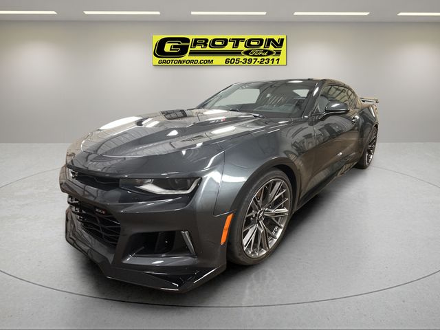 Nightfall Gray Metallic 2018 Chevrolet Camaro Coupe Rear-Wheel Drive 6-Speed Manual