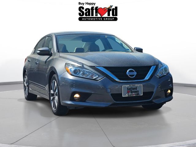 2017 Nissan Altima 2.5 SV Gris (Gun Metallic) Sedán Tracción delantera Transmisión variable continua