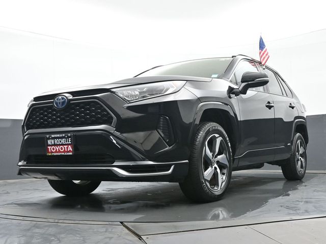 2021 Toyota RAV4 Prime SE 32