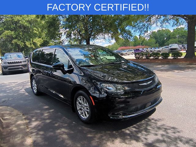Used 2025 Black Chrysler LX image 7