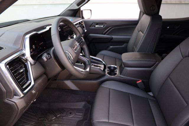 2026 GMC Canyon Elevation - 9