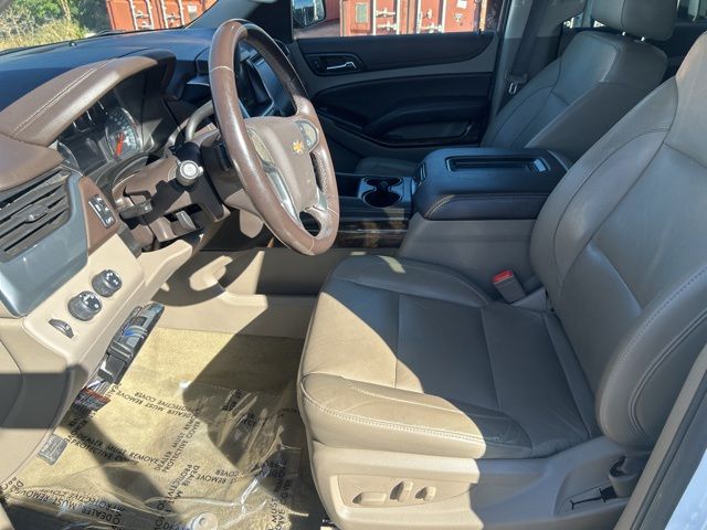 2019 Chevrolet Suburban LT 24