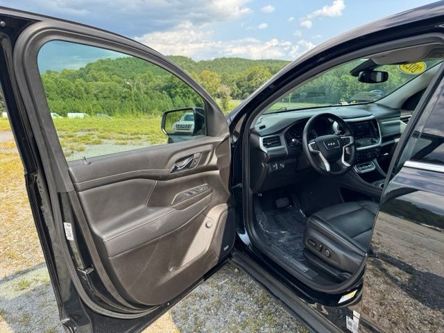 Used 2023 Black GMC SLT image 12