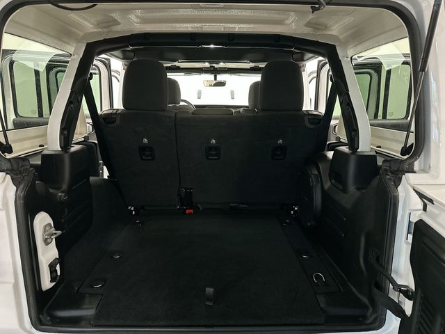2022 Jeep Wrangler Unlimited Sahara White/off-white at Klick Lewis Buick Chevrolet
