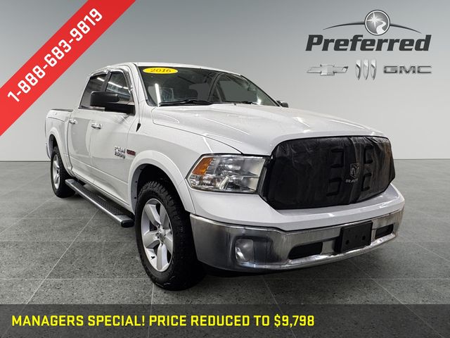 Bright White Clearcoat 2016 RAM 1500 SLT Crew Cab 4WD Pickup Truck Four-Wheel Drive 8-Speed Automatic