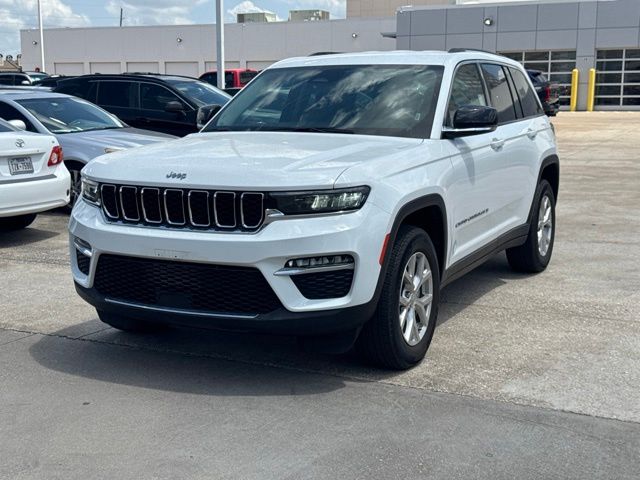 2023 Jeep Grand Cherokee Limited White at Classic Elite Chevrolet Sugar Land