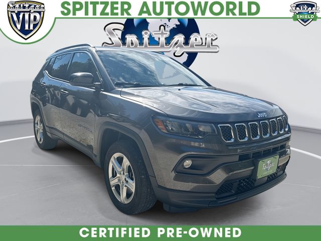 Gray (Granite Crystal Metallic Clearcoat) 2023 Jeep Compass SUV / Crossover Four-Wheel Drive 8-Speed Automatic