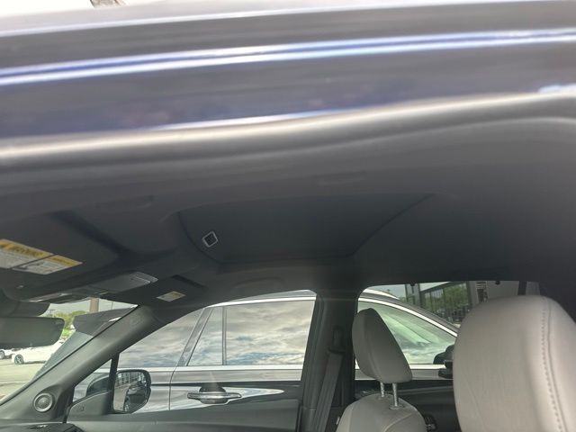 Used 2019 Blue Honda Touring image 7