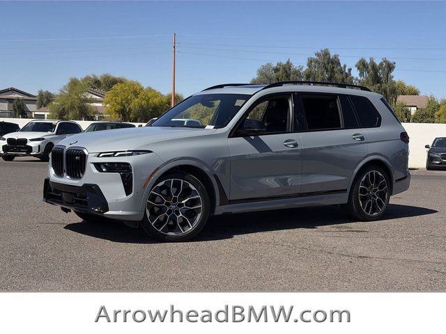 2025 BMW X7 M60i AWD