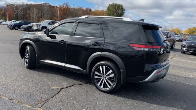 2024 Nissan Pathfinder Platinum 6