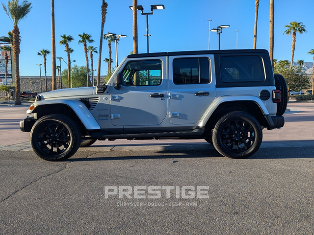 2022 Jeep Wrangler Unlimited Sahara 4xe 9